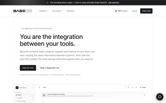 Screenshot of BaseOS — Tu empresa funciona con diez herramientas. La integración eres tú